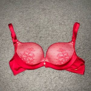 red lined push up bra